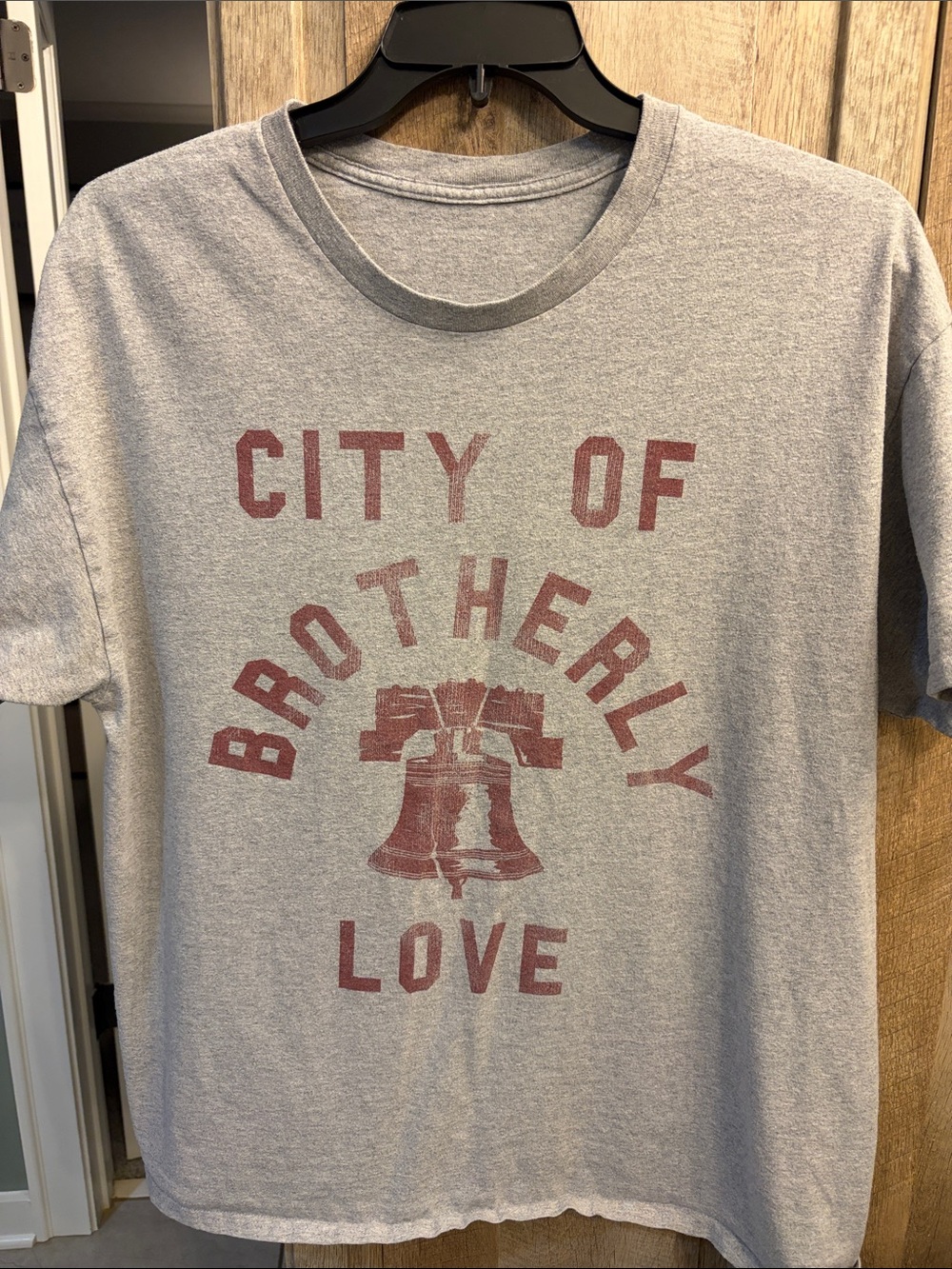 🔴 Gray XL ‘City of Brotherly Love' vintage look Graphic Tee unisex Casual Shirt
